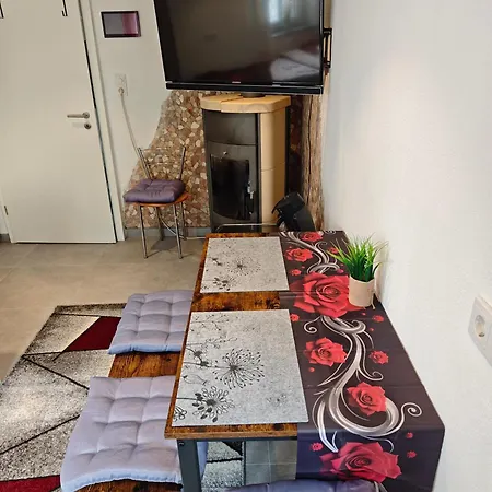 Liebevolles In Ruhiger Lage 特里尔