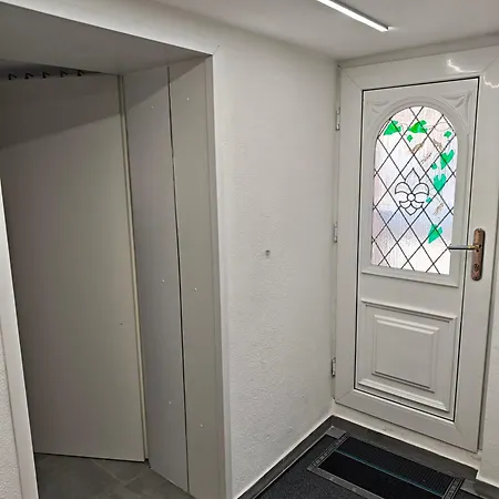 民宿 Liebevolles In Ruhiger Lage 特里尔