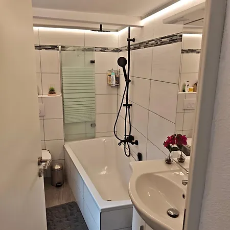 Liebevolles In Ruhiger Lage